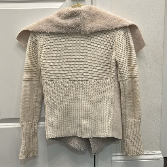 Piperlime Cream Faux Fur Sweater Cardigan Size XS - Picture 8 of 14